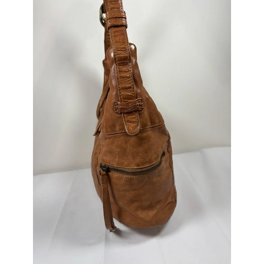 Frye & Co. Jolie Washed Leather Hobo Bag Boho Retro Cottagecore Prairie Country